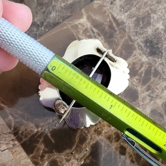 14k Victorian Brooch - Picture 9 of 16